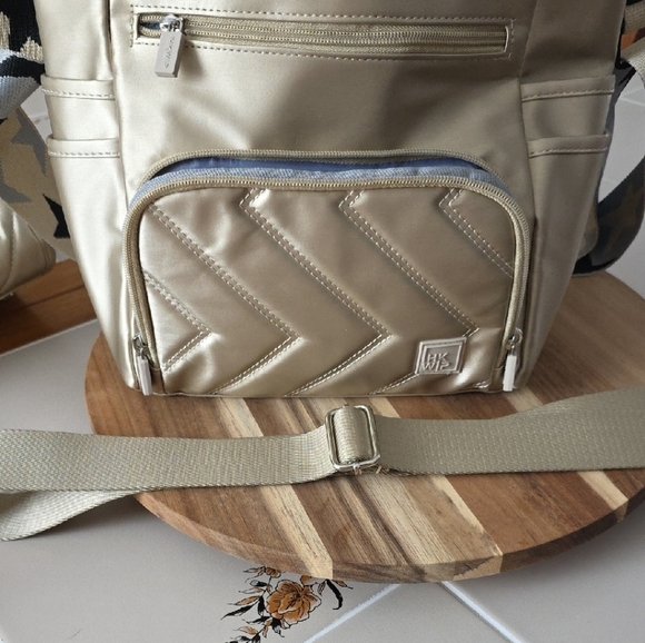 IHKWIP Zig Zag Quilted Go Getter Metallic Champagne Women's Shoulder Bag - Picture 11 of 14